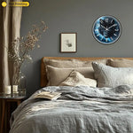 Horloge Murale Loup Noir "Reflets Aquatiques"