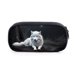 TROUSSE LOUP BLANC ALLONGÉ SOUS LES ÉTOILES