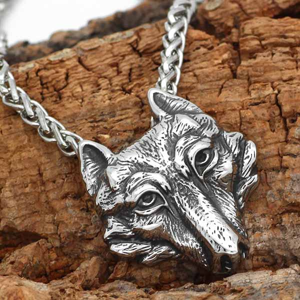 Collier avec pendentif loup Silver | Leroy Merlin Collier avec pendentif loup Silver | Leroy Merlin